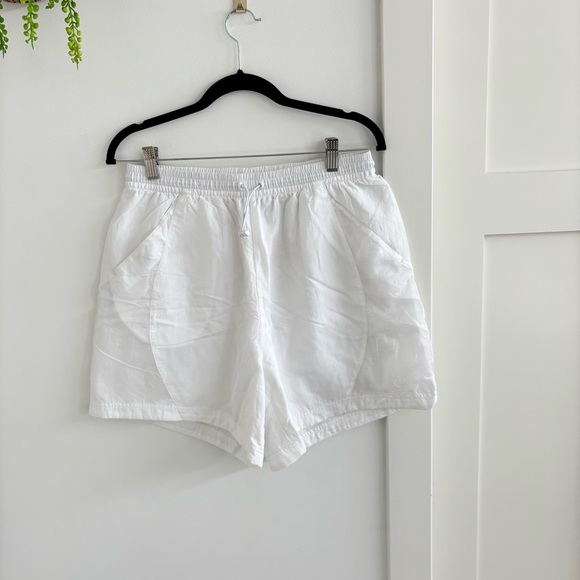 Adidas Original Nylon Women's White Athletic Shorts Drawstring Pockets Lined L - Picture 1 of 13